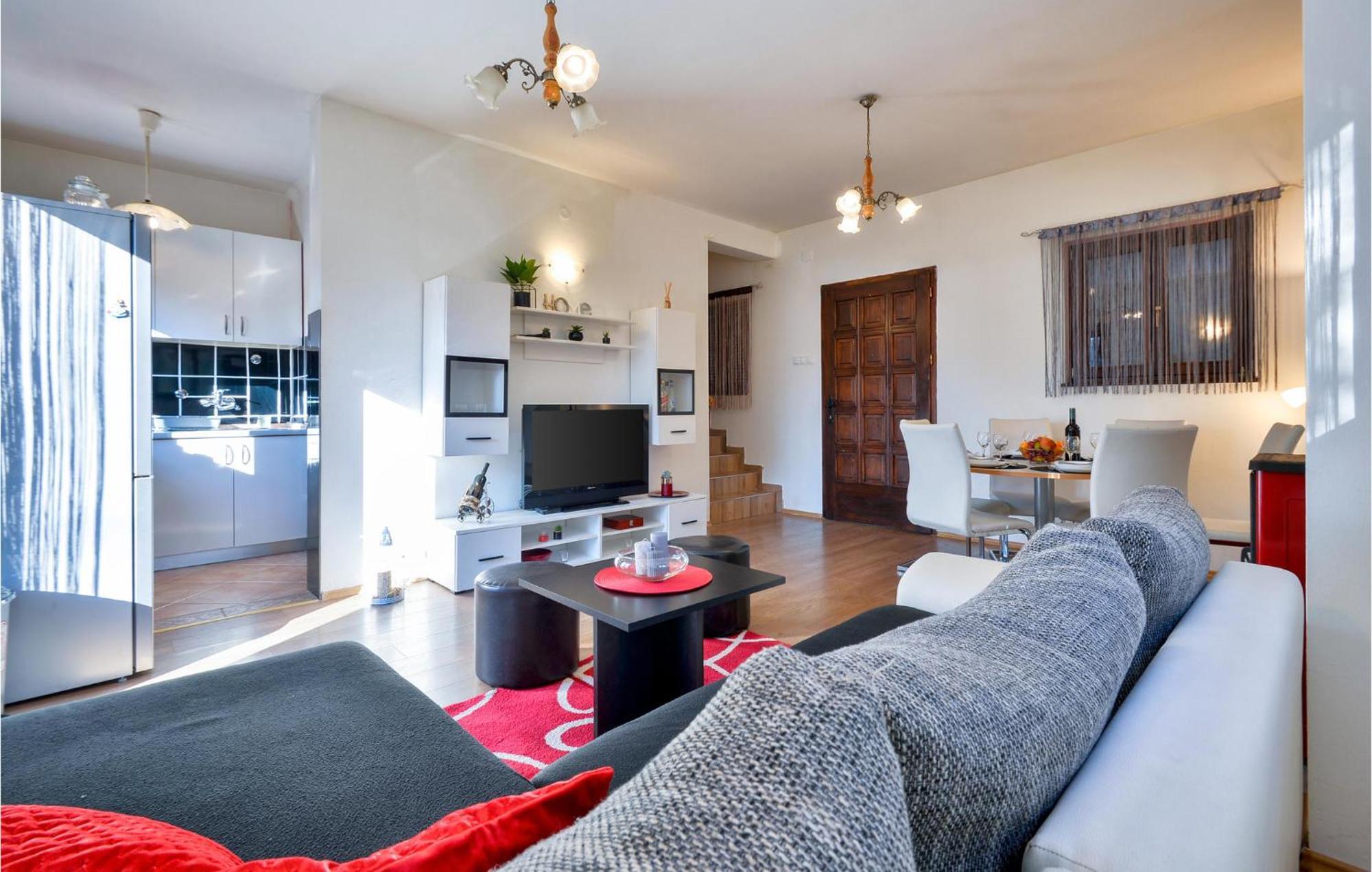 2 Bedroom Gorgeous Home In Gornje Stative Exterior photo