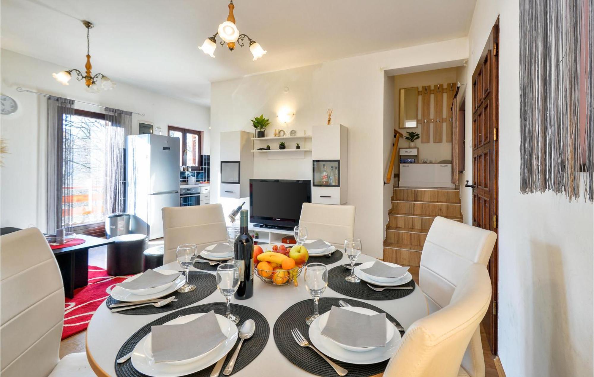 2 Bedroom Gorgeous Home In Gornje Stative Exterior photo