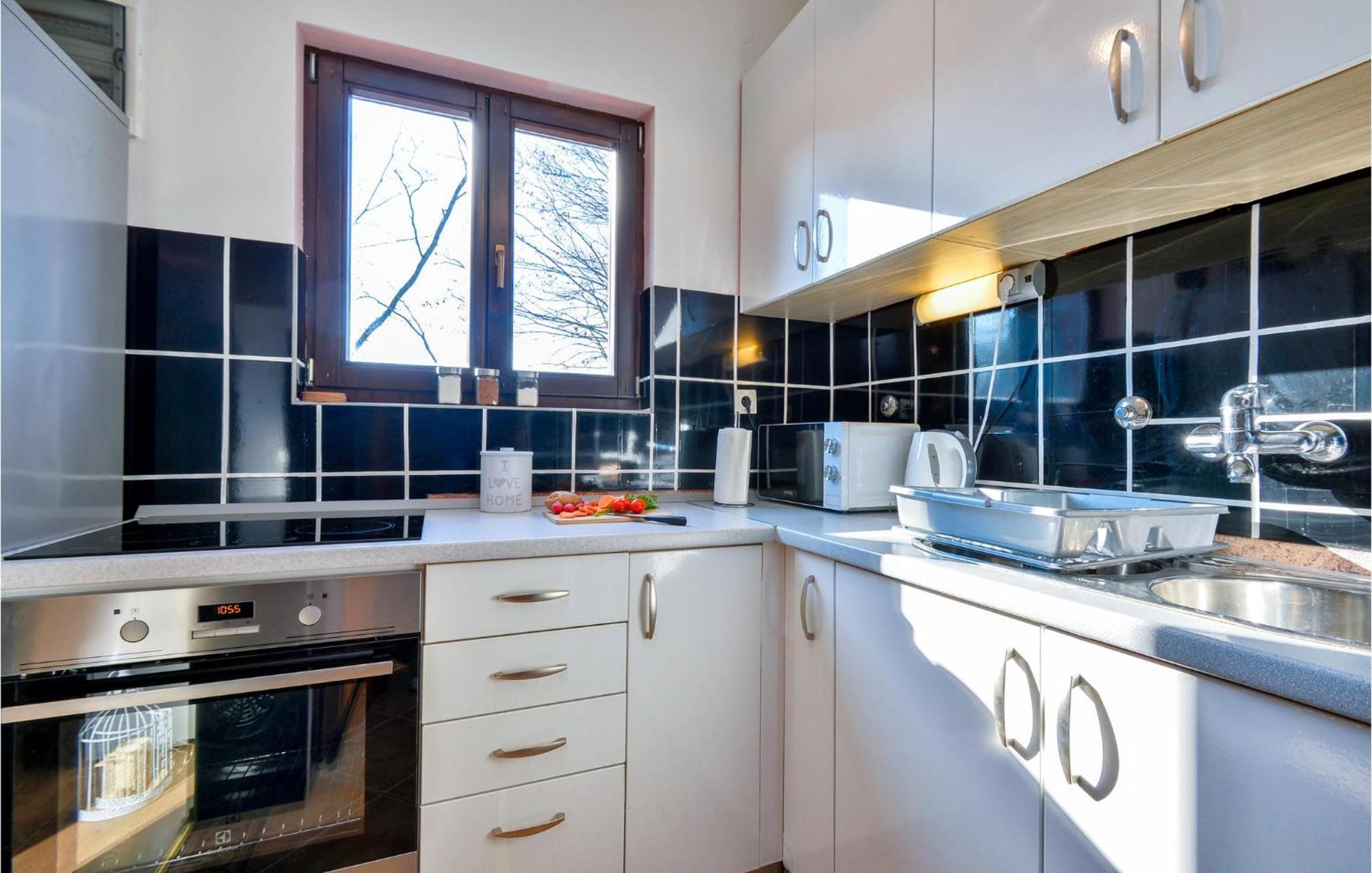 2 Bedroom Gorgeous Home In Gornje Stative Exterior photo